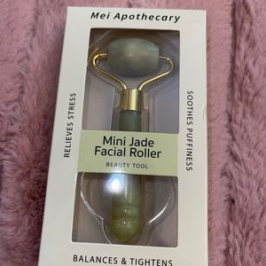 Mei Apothecary Mini Jade Facial Roller